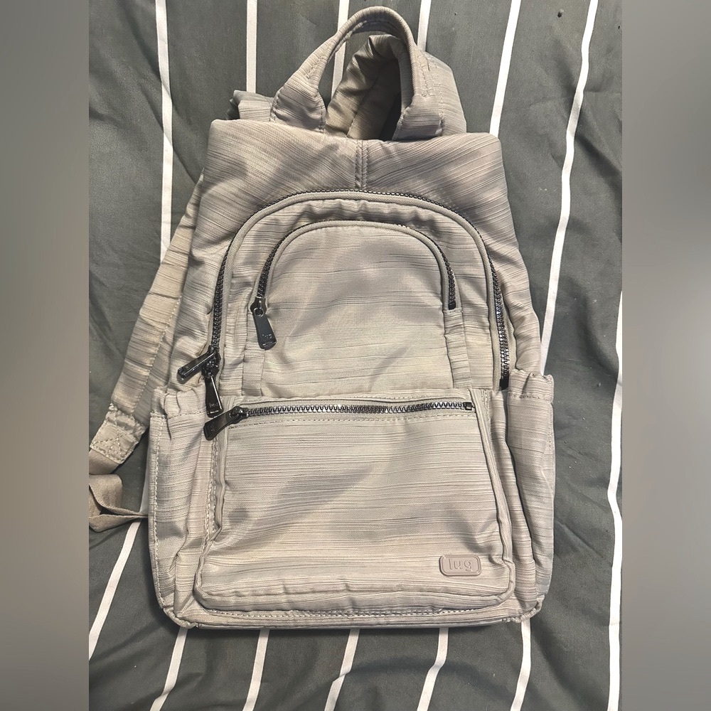 Lug Hatchback Brushed Silver Backpack with Matching Key Fob